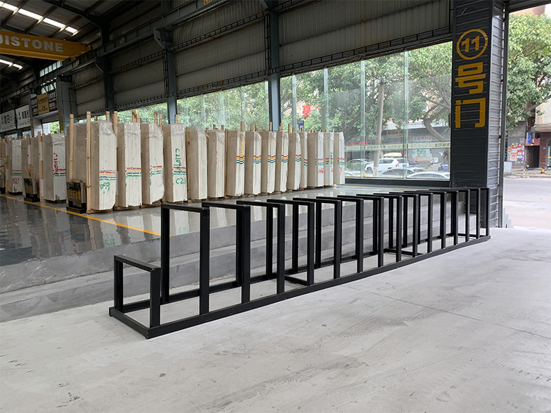 big quantity of storing slabs rack 