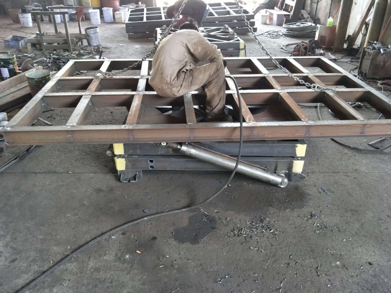 steel factory made bridge saw working table