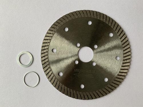 Turbo cutter saw blade